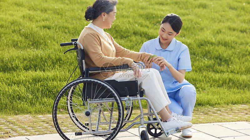 养老项目加盟代理，如何规避潜在风险？**